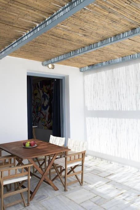 Beachfront 2Br Apartment - Free Parking 利瓦迪奥 外观 照片